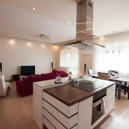 Prestige Révkomárom