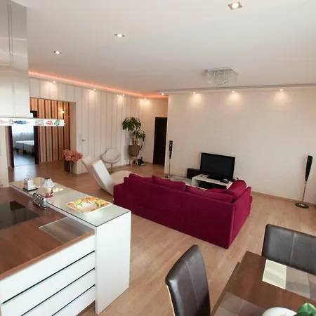 Prestige Apartment Komarno